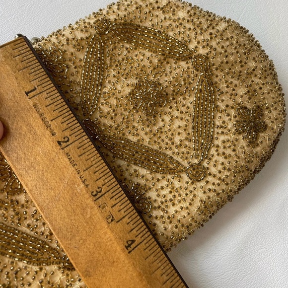 Vintage Richere Beaded Clamshell Clutch from Japan 1950s - Picture 3 of 9